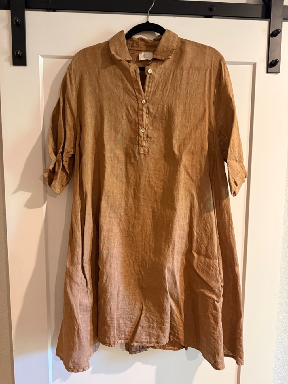 Women’s Relaxed Linen Tunic Shirt in Caramel